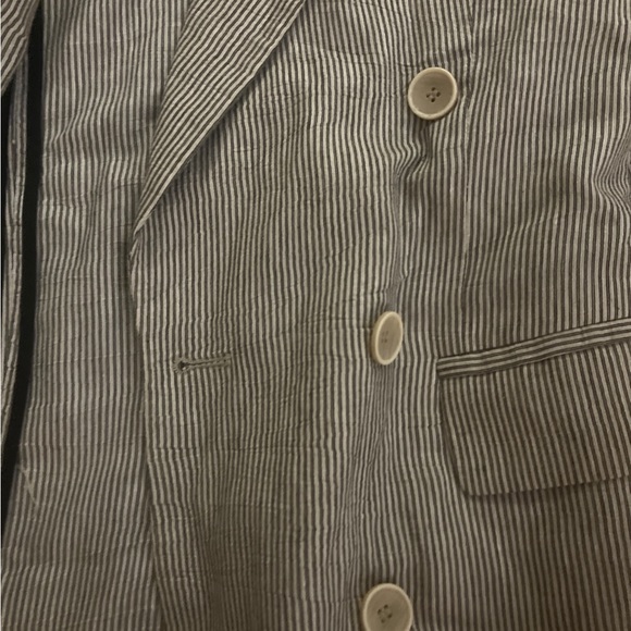 Zara Pinstriped Blazer- Long, light-weight, double-breasted-lovely! - Picture 7 of 7
